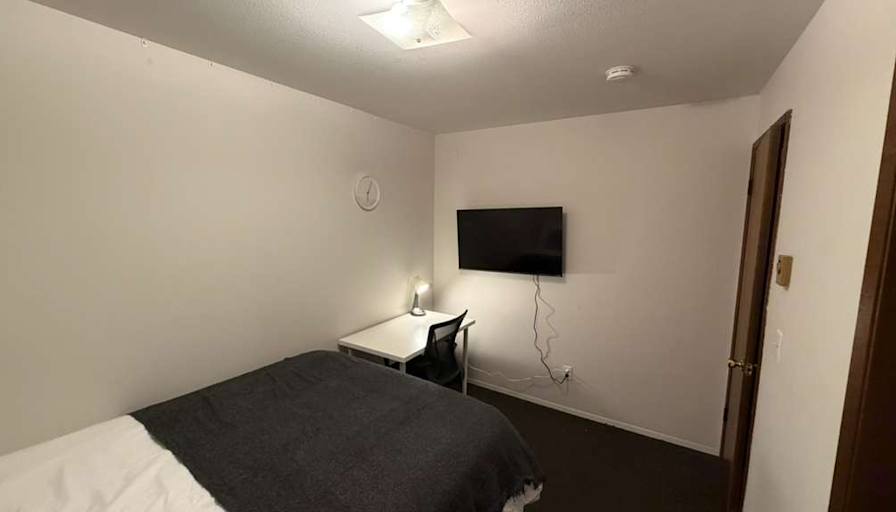 Mary Sky's room