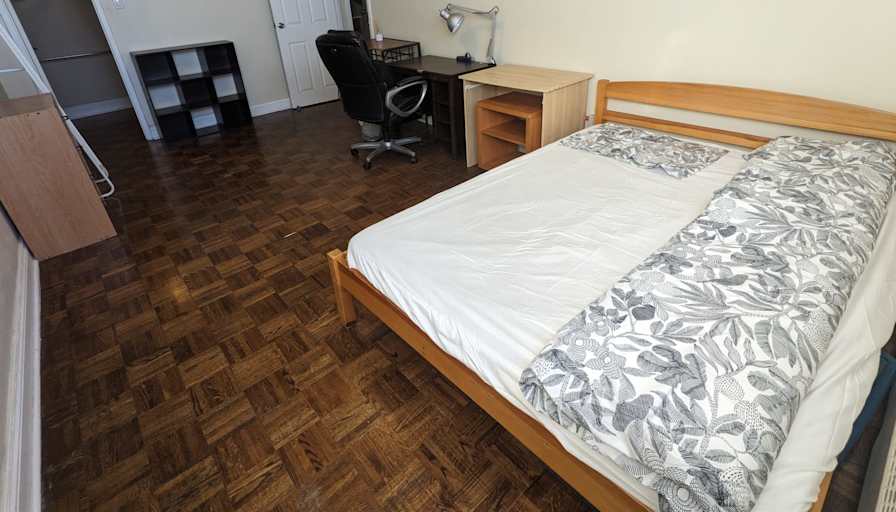 Al's room
