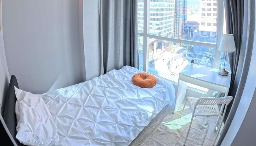 Van House's room