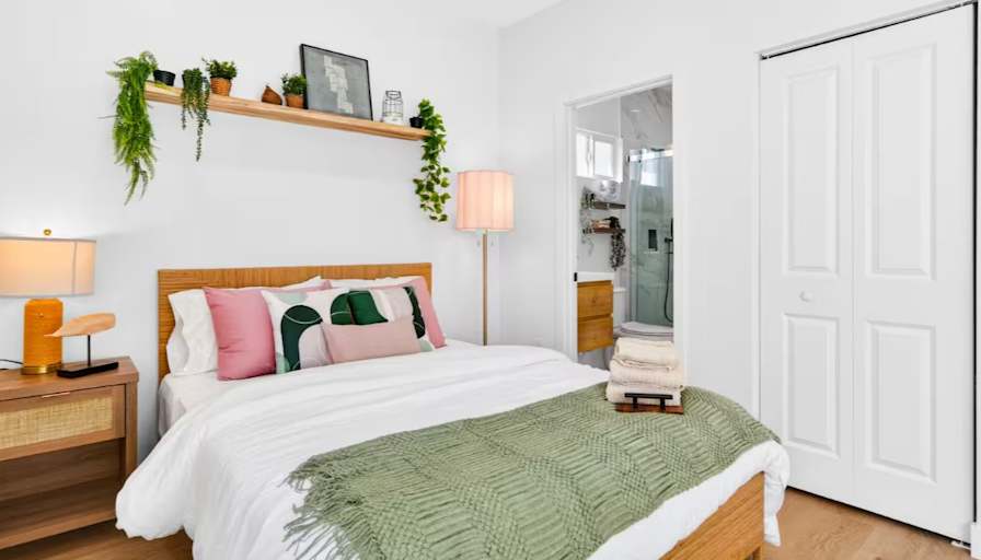 Alicia's room