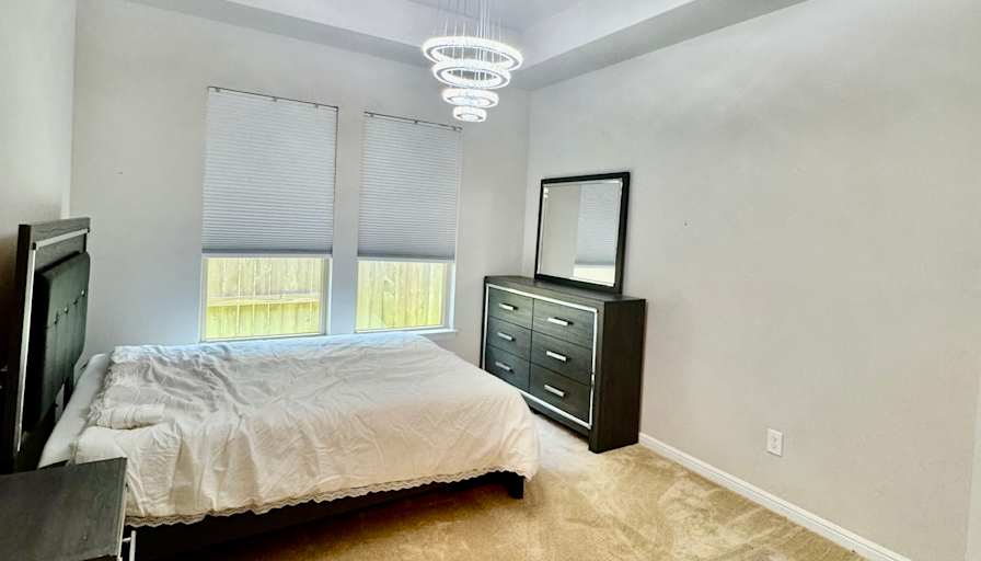 Hannah Nguyen's room