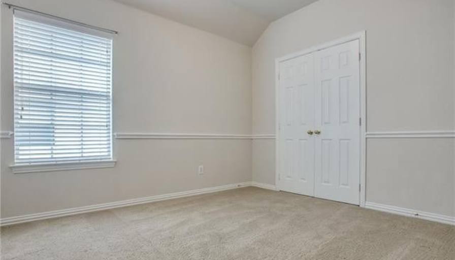 Zoey's room