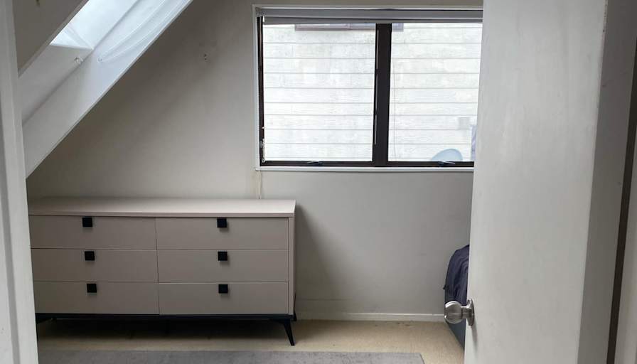Sam Hanson-Chong's room