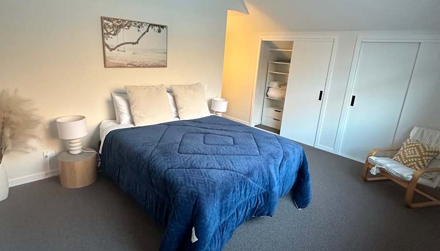 Linda A.'s room
