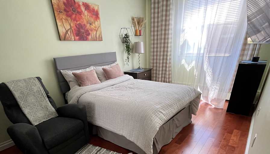 Renata's room