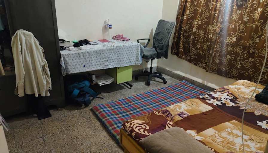 Vishal Dakle's room