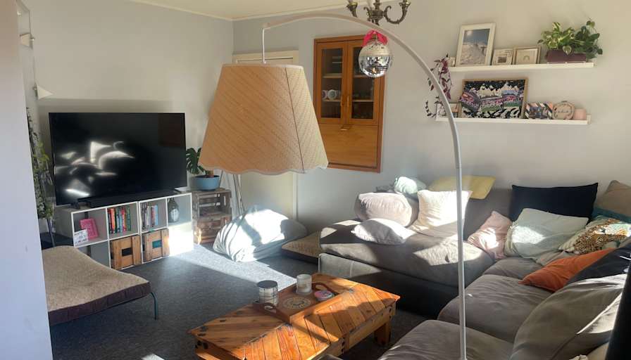 Lisa's room