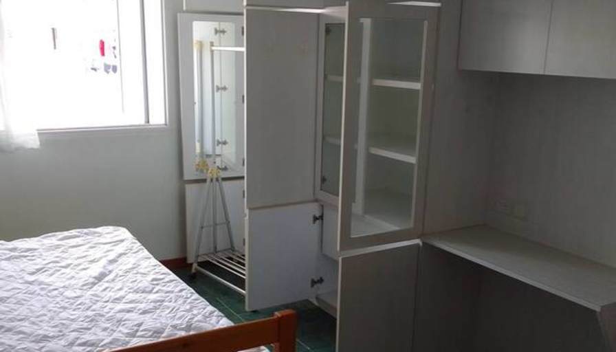 Yan's room