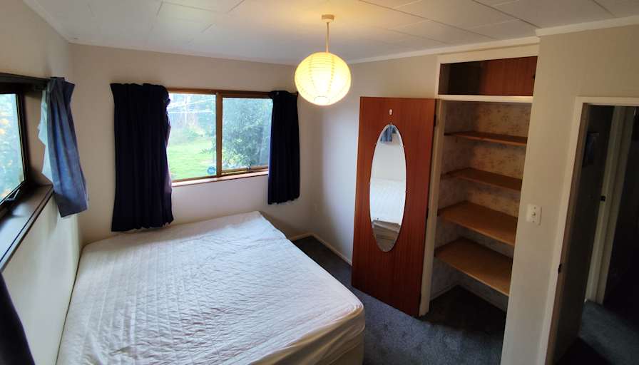 Jose's room