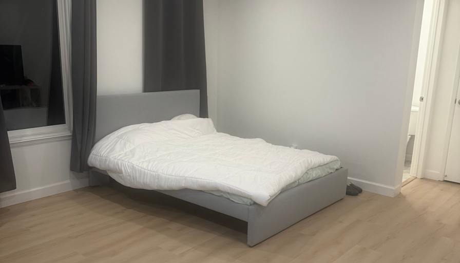 Navi's room