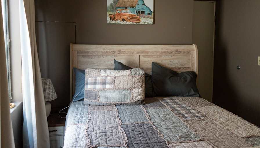 Thomas's room