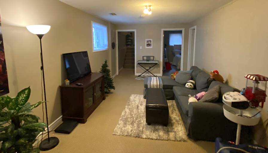Thorold, ON's room