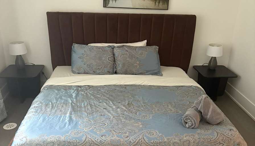 Emre's room