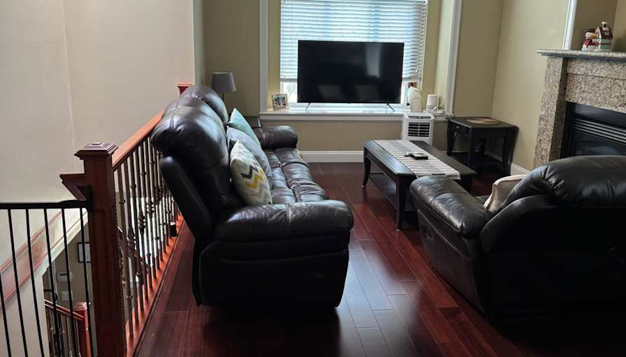 JOSELIN CHAN LOPEZ's room