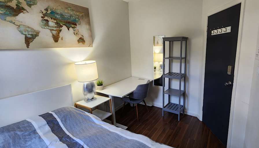 Laure's room