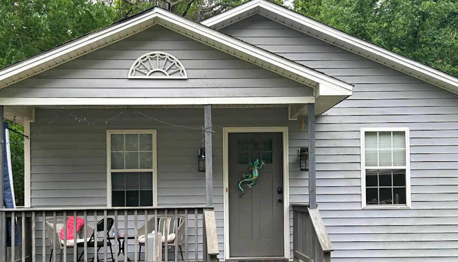 Leslie Cottrell's room