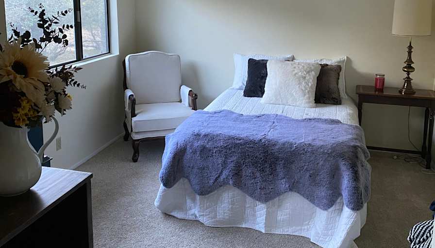 Lynn's room