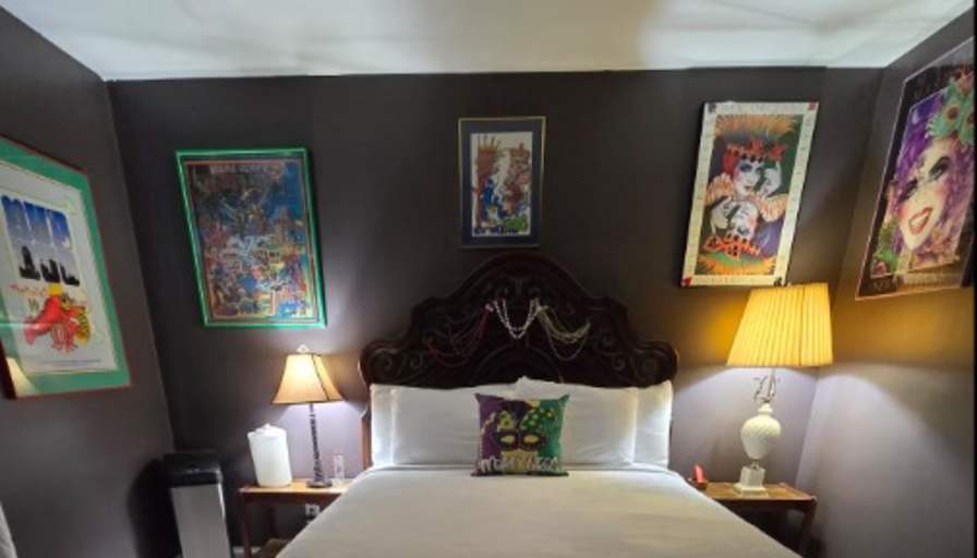 Daya's room