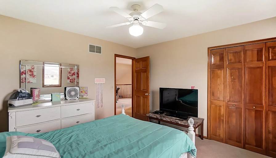 SANDRA's room