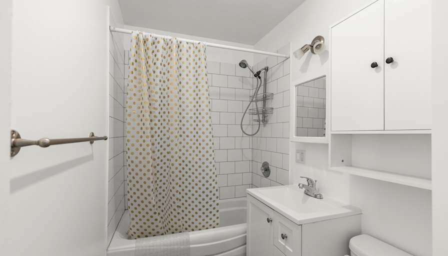 Cassandra Dare's room