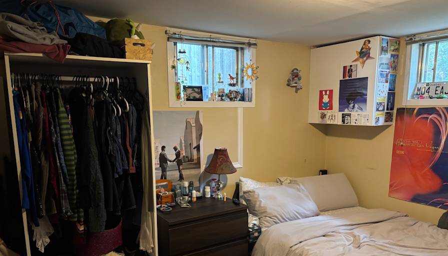 Zoe's room