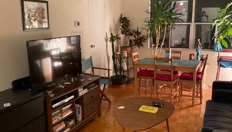 Oscar's room