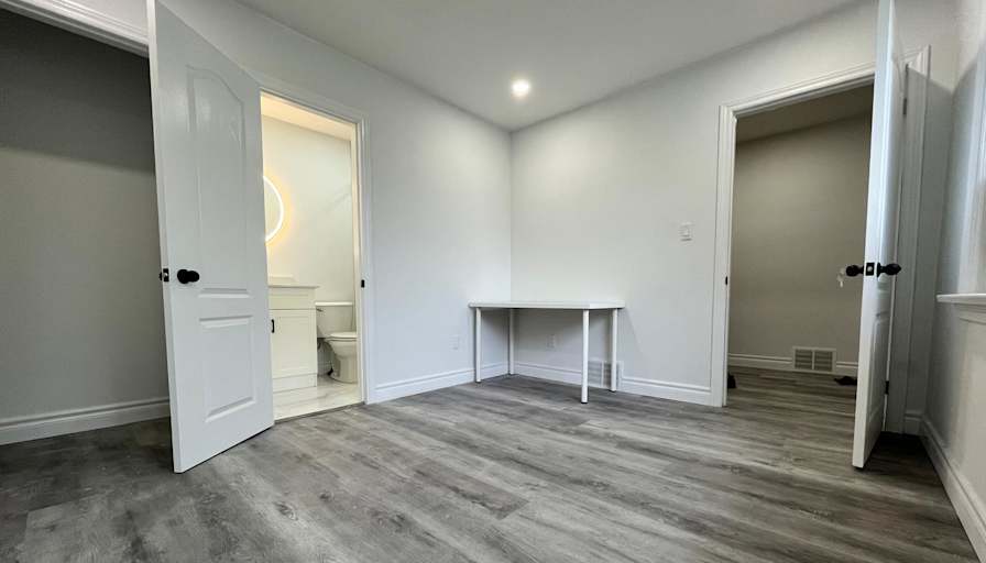 Polina Ustymenko's room