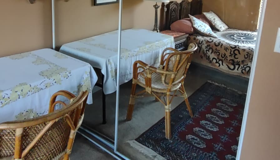 Gayle Wayne's room