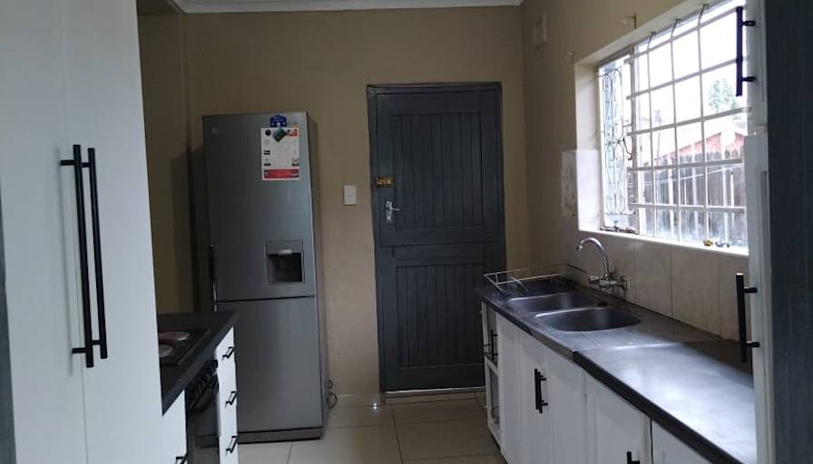 Sibonile's room