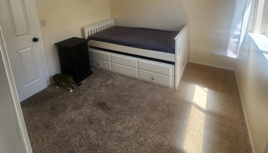 Crystal Colo's room