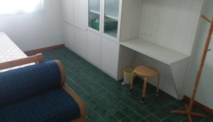 Yan's room