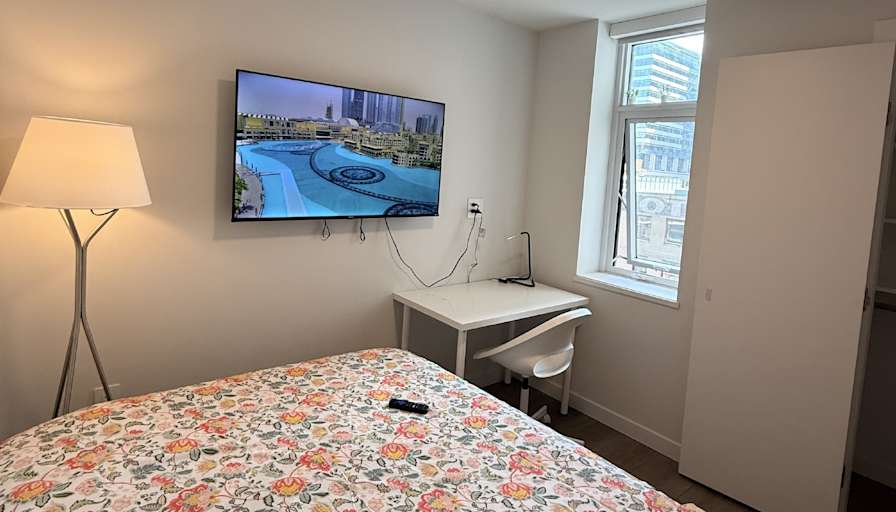 Oybek's room