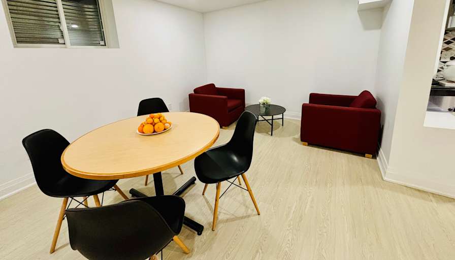 TRAN's room