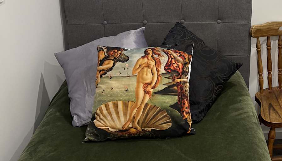 Larissa's room