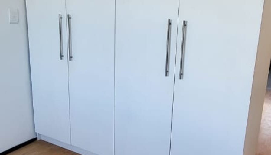 Property Rental's room