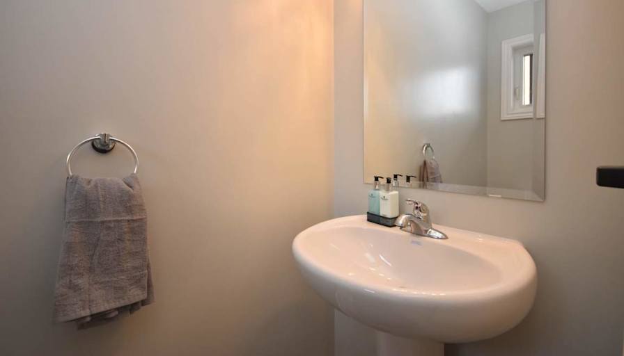 Rent In Ottawa Property Management Inc's room