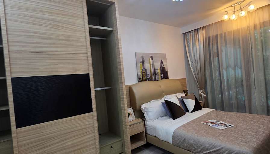 sam chen's room