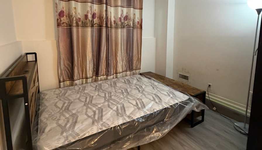 Hui's room