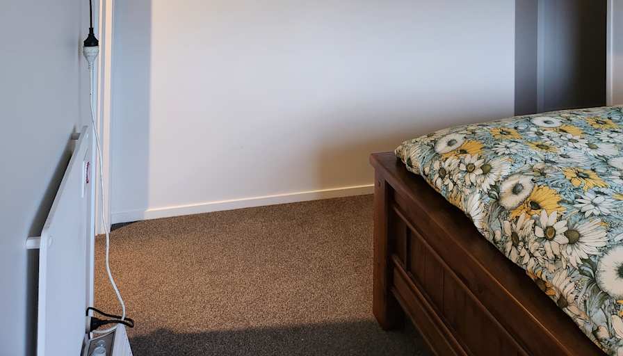 SARENA JOHNSON's room