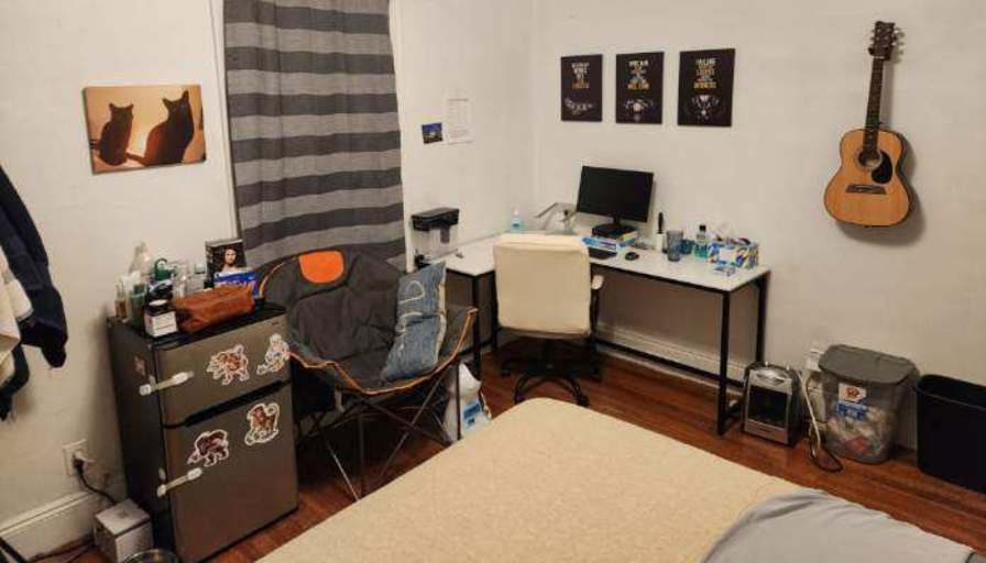 Greg's room
