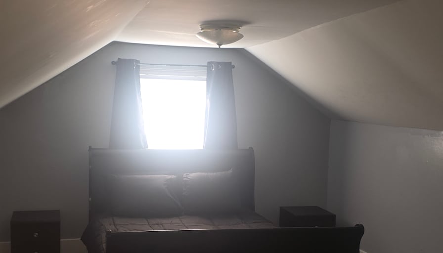 Hanna's room