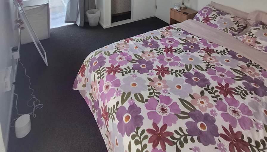Vivian KM De Almeida's room