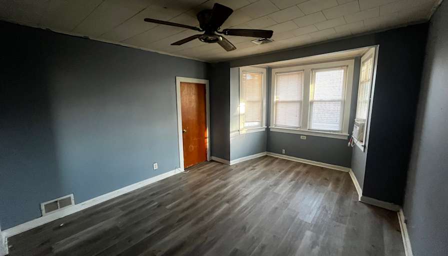 Mr.A's room