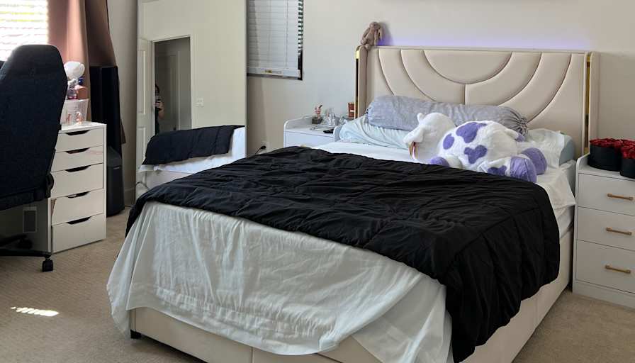 victoria's room