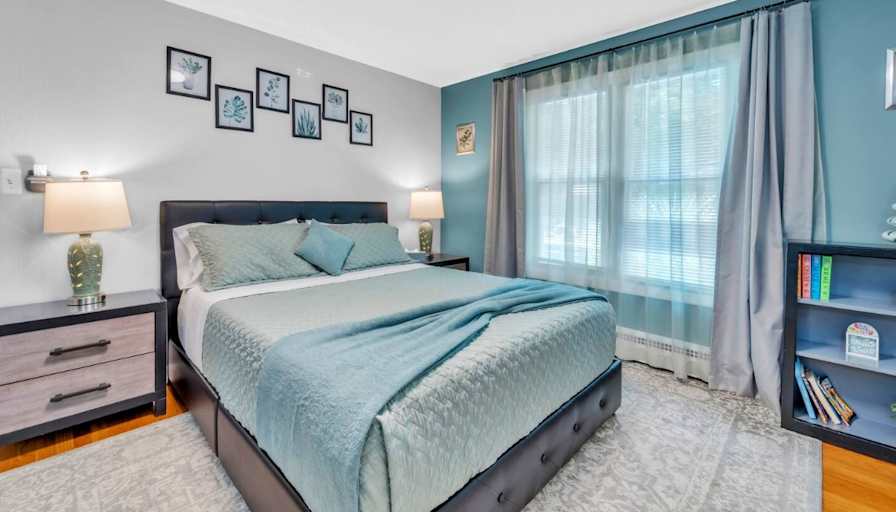 Hannah's room