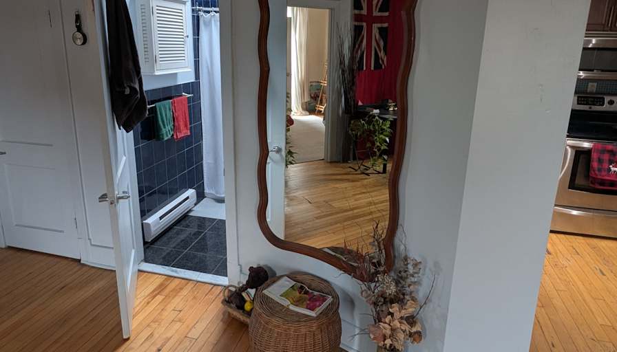 Jonathan Rogers's room