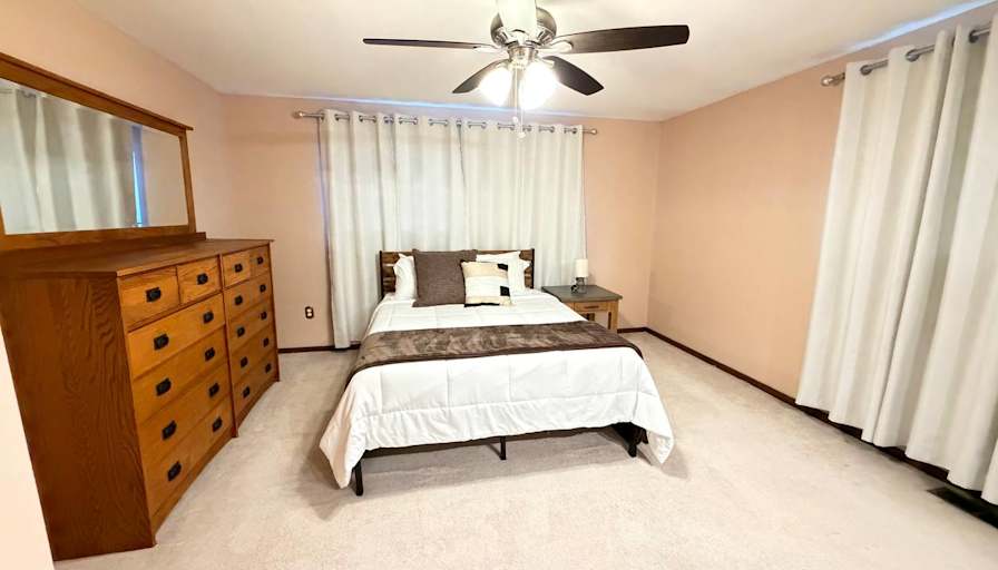 Renan's room