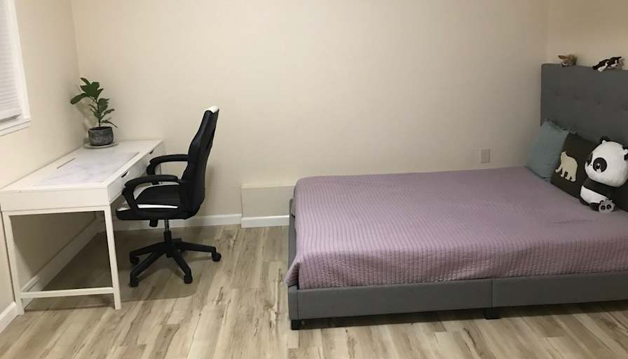 Gloria Lee's room