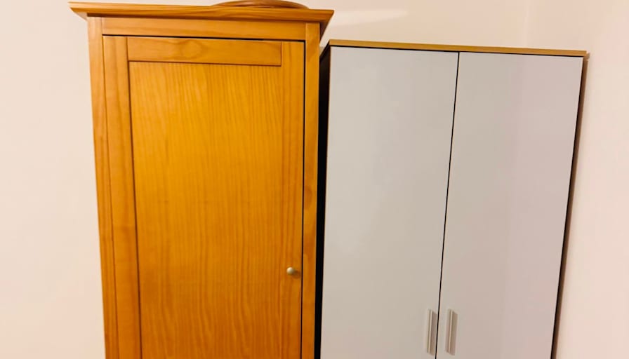 hassan khan's room
