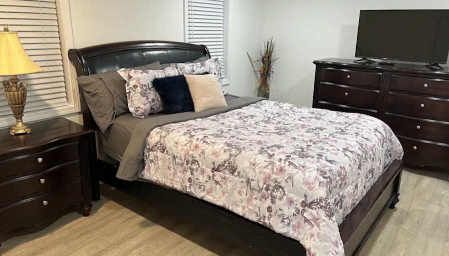 Talia's room